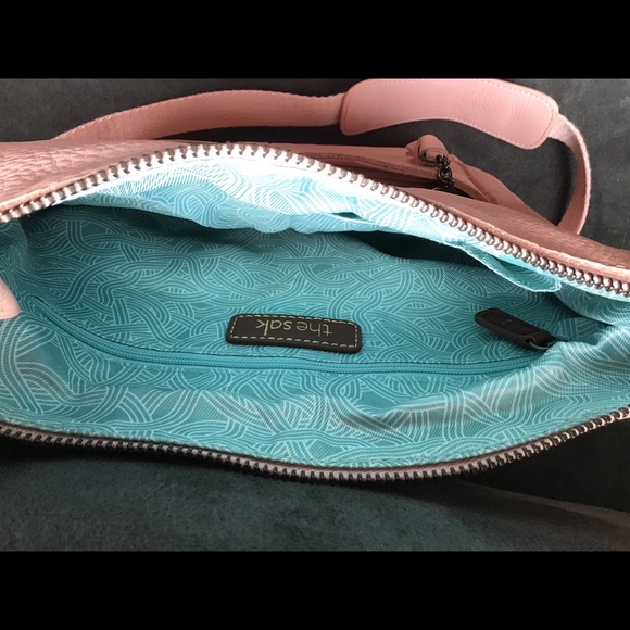 SOLD🚫THE SAK LUCIA PETAL PINK CROSSBODY BAG. - Picture 13 of 16